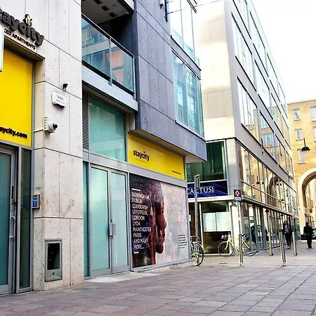 Staycity Millennium Walk شقة فندقية 3*