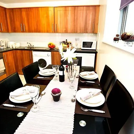 Staycity Millennium Walk Aparthotel 3*