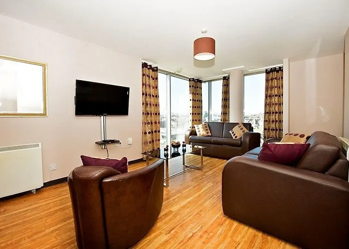 Staycity Millennium Walk Апарт-отель