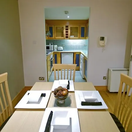 Staycity Millennium Walk Lägenhetshotell 3*