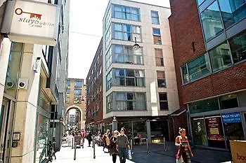 Staycity Millennium Walk Апарт-отель 3*