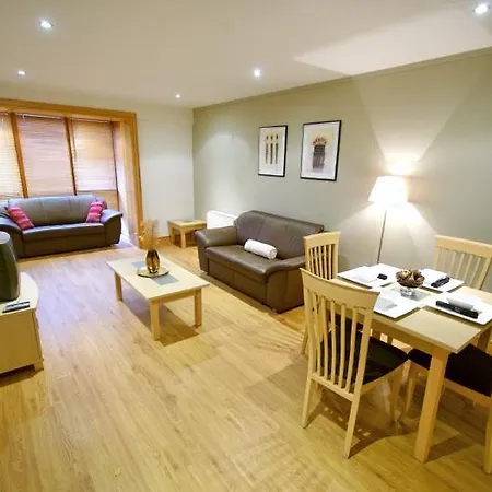 Staycity Millennium Walk מלון דירות 3*